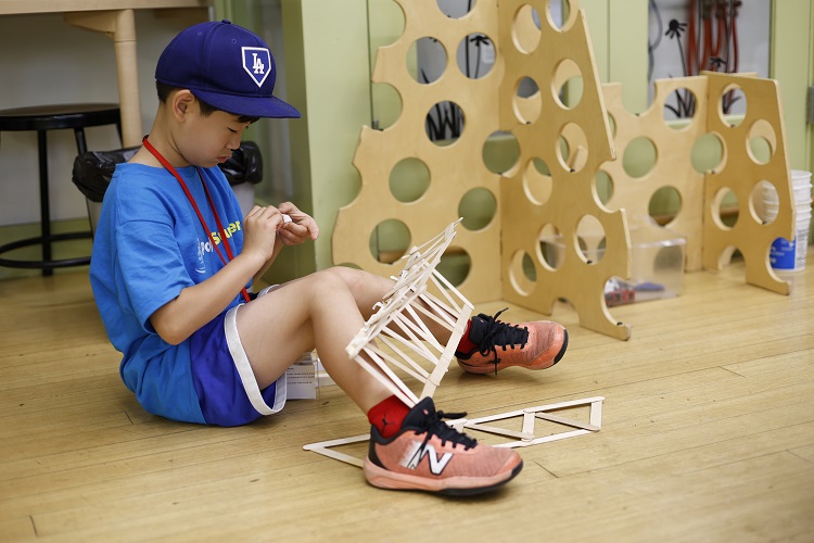 Storybook STEAM: Scientists and Engineers 1-2 (A) – Lauren Fetter: Munger 110