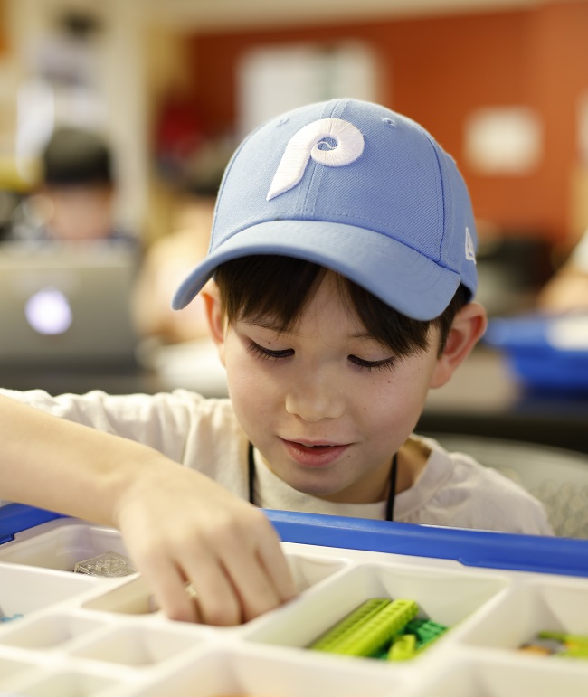 Build It, Code It: Beginning Robotics 2-3 (A) – Dante Barsotti: Munger 111