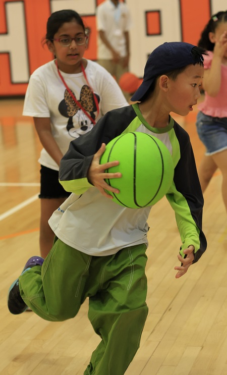 Basketball FUNdamentals 5-7 (D) – Vincent Oliver: Gamble Gym