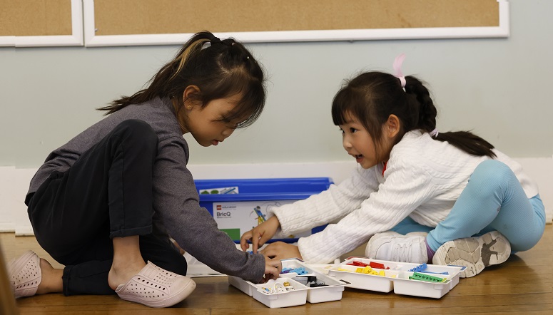 Storybook STEAM: Scientists and Engineers 1-2 (G) – Lauren Fetter: Munger 110