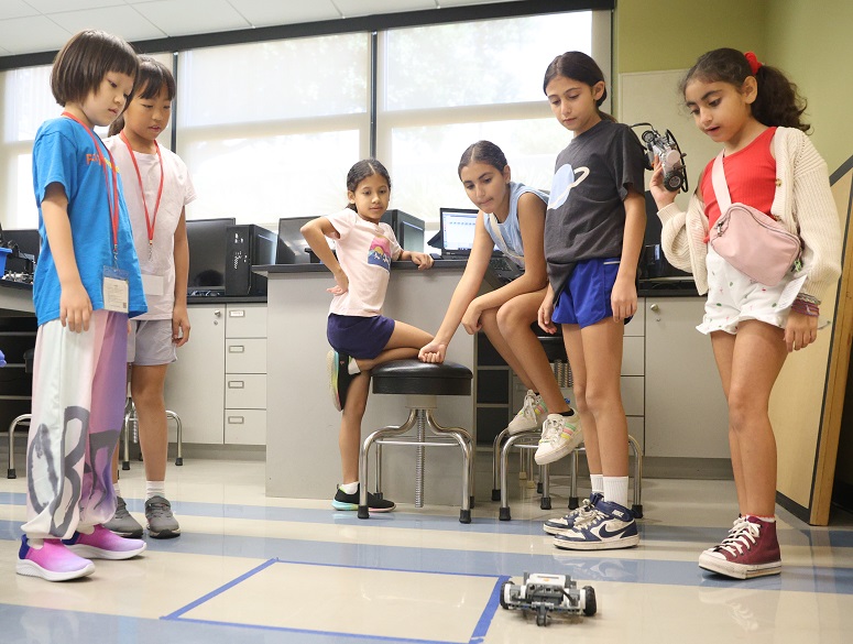 Intro to Robotics  4-5 (A) – Michael Minto: SC Poly 109