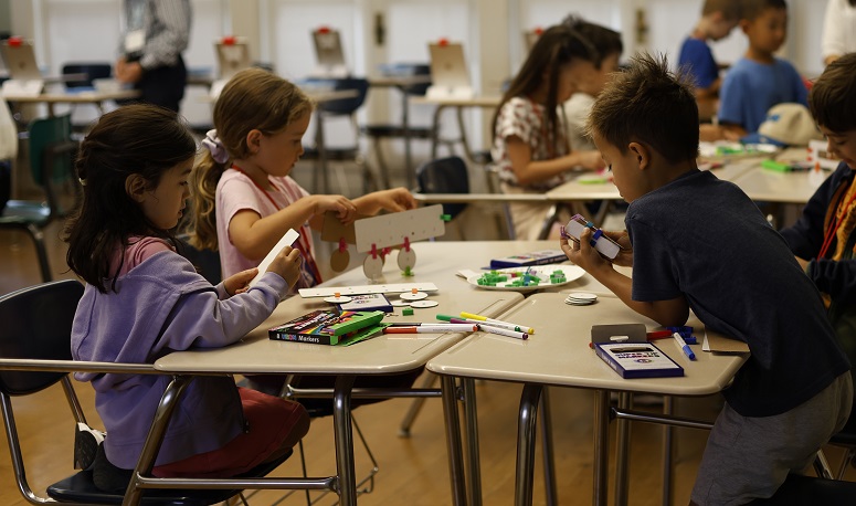 Storybook STEAM: Scientists and Engineers 1-2 (A) – Lauren Fetter: Munger 110